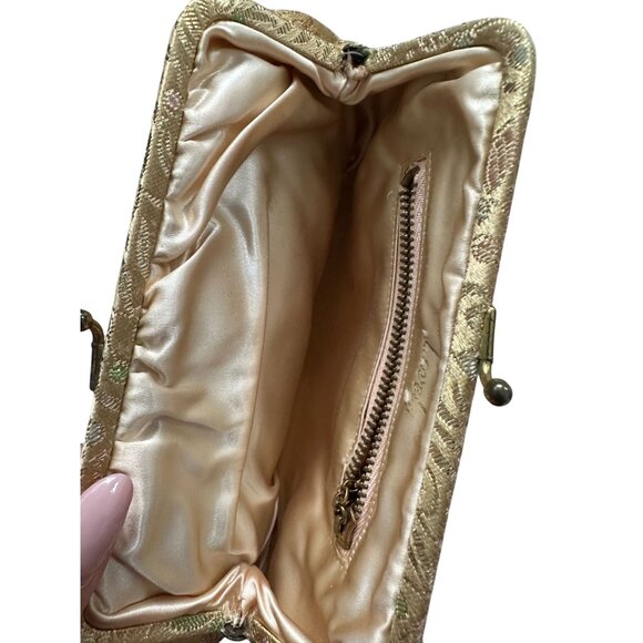 VINTAGE 1960's Gold Metallic Kisslock Coin Purse - Picture 2 of 7